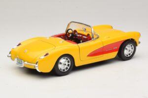 Chevrolet Corvette C1 Кабриолет Жълт Червен Bburago 1:18 3034-M2 Метал — снимка 3 от 8