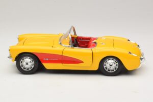 Chevrolet Corvette C1 Кабриолет Жълт Червен Bburago 1:18 3034-M2 Метал — снимка 4 от 8