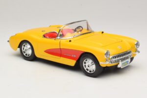 Chevrolet Corvette C1 Кабриолет Жълт Червен Bburago 1:18 3034-M2 Метал — снимка 6 от 8