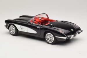 Chevrolet Corvette C1 Tuxedo Black AUTOart 1:18 71142 Diecast — снимка 7 от 8