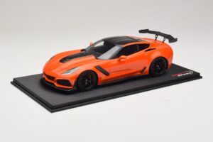 Chevrolet Corvette C7 ZR-1 High Voltage Tint TopSpeed 1:18 TS0147 Смола