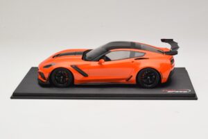 Chevrolet Corvette C7 ZR-1 High Voltage Tint TopSpeed 1:18 TS0147 Смола — снимка 3 от 6