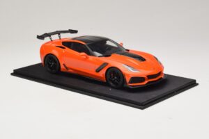 Chevrolet Corvette C7 ZR-1 High Voltage Tint TopSpeed 1:18 TS0147 Смола — снимка 4 от 6