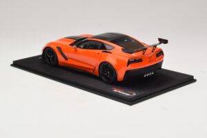 Chevrolet Corvette C7 ZR-1 High Voltage Tint TopSpeed 1:18 TS0147 Смола — снимка 5 от 6