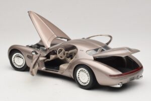 Chrysler Atlantic Бежов Guiloy 1:18 68570 Метал — снимка 5 от 8