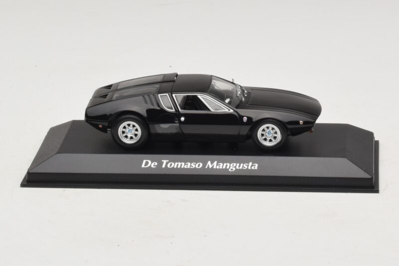 De Tomaso Mangusta Черен Maxichamps 1:43 De Tomaso Mangusta Черен Maxichamps 1:43 940127121 Метал