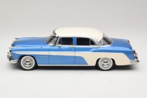 DeSoto Fireflite Sedan Син Металик & Кремав KK-Scale 1:18 KKDC181544 Метал — снимка 3 от 6