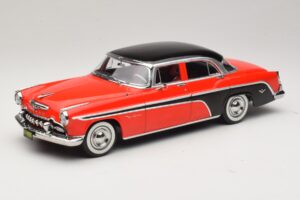 DeSoto Fireflite Sedan Червен & Черен KK-Scale 1:18 KKDC181541 Метал