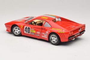 Ferrari 288 GTO #40 Червен Bburago 1:18 3027-P4 Метал — снимка 7 от 8