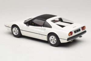 Ferrari 308 GTS Бял MCG 1:18 MCG18664 Метал — снимка 5 от 6
