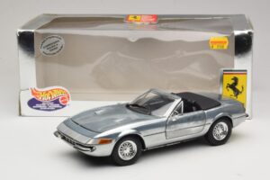 Ferrari 365 GTS Chrome Silver Hot Wheels 1:18 25738 Метал — снимка 8 от 8