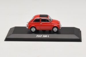 Fiat 500 L Червен Maxichamps 1:43 940121600 Метал