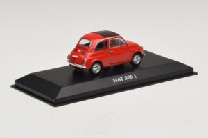 Fiat 500 L Червен Maxichamps 1:43 940121600 Метал — снимка 2 от 5