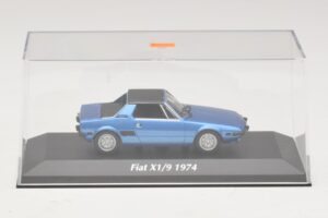 Fiat X1/9 Син Maxichamps 1:43 940121661 Метал — снимка 4 от 5