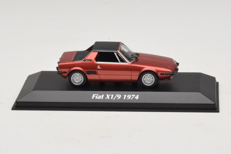 Fiat X1/9 Червен Maxichamps 1:43 940121662 Метал