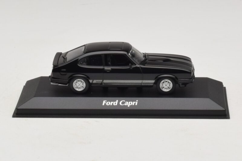 Ford Capri III Черен Maxichamps 1:43 940082220 Метал
