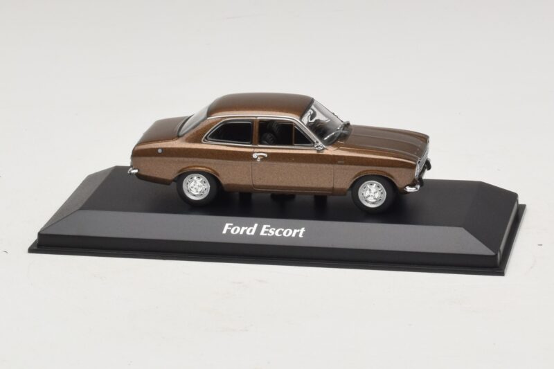 Ford Escort Mk1 Кафяв Металик Maxichamps 1:43 940081000 Метал