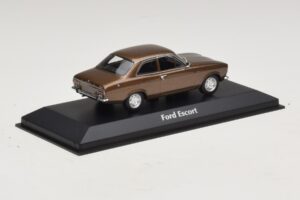 Ford Escort Mk1 Кафяв Металик Maxichamps 1:43 940081000 Метал — снимка 2 от 5