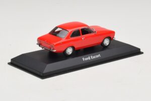 Ford Escort Mk1 Червен Maxichamps 1:43 940081001 Метал — снимка 2 от 5