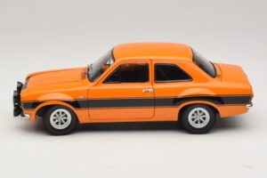 Ford Escort Mk1 RS1600 AVO Оранжев С Черни Райета Minichamps 1:18 100688104 Метал — снимка 4 от 8