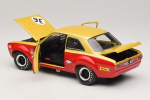 Ford Escort Mk1 TC #36 F. Gardner / D. Glemser Grand Prix der Tourenwagen 1968 Minichamps 1:18 100688136 Метал — снимка 5 от 8