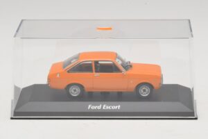 Ford Escort Mk2 Оранжев Maxichamps 1:43 940084101 Метал — снимка 4 от 5