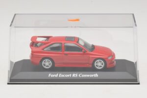 Ford Escort RS Cosworth Червен Maxichamps 1:43 940082100 Метал — снимка 4 от 5