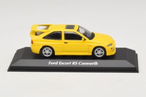 Ford Escort RS Cosworth Жълт Maxichamps 1:43 940082101 Метал
