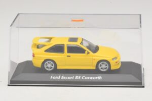 Ford Escort RS Cosworth Жълт Maxichamps 1:43 940082101 Метал — снимка 4 от 5