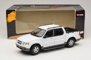 Ford Explorer Sport Trac Бял Maisto 1:18 36891 Метал — снимка 8 от 8