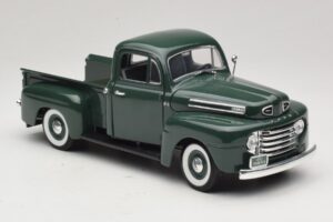 Ford F-1 Зелен Road Legends 1:18 92218 Метал — снимка 6 от 8