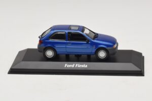 Ford Fiesta Mk4 Син Металик Maxichamps 1:43 940085061 Метал