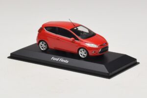 Ford Fiesta Mk7 Червен Maxichamps 1:43 940088000 Метал — снимка 3 от 5