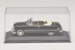 Ford FL Кабриолет Черен Minichamps 1:43 400082231 Метал — снимка 4 от 5