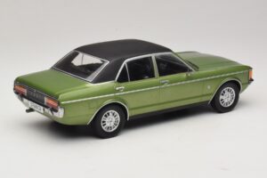 Ford Granada Mk1 Зелен Металик & Черен MCG 1:18 MCG18569 Метал — снимка 2 от 6