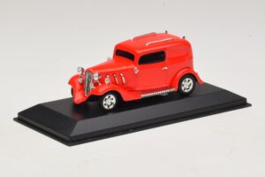 Ford Hot Rod Червен Minichamps 1:43 400142264 Метал — снимка 2 от 5