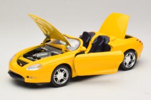 Ford Mustang Mach III Кабрио Жълт Maisto 1:18 32815 Метал — снимка 2 от 8