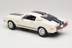 Ford Shelby GT500KR Бял Road Legends 1:18 92168 Метал — снимка 7 от 8
