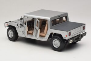 Hummer H1 Хардтоп Сребърен Maisto 1:18 36857 Метал — снимка 5 от 8