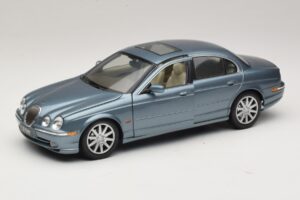 Jaguar S-Type X200 Син Maisto 1:18 31865 Метал