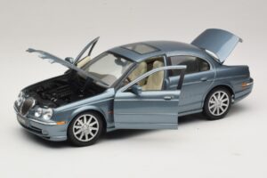 Jaguar S-Type X200 Син Maisto 1:18 31865 Метал — снимка 2 от 8