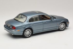 Jaguar S-Type X200 Син Maisto 1:18 31865 Метал — снимка 3 от 8