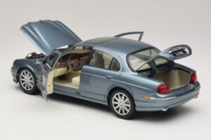 Jaguar S-Type X200 Син Maisto 1:18 31865 Метал — снимка 5 от 8