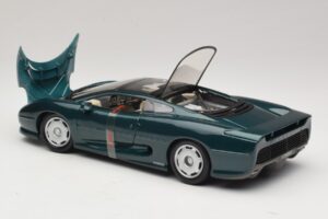 Jaguar XJ220 Зелен Металик Maisto 1:18 31807 Метал — снимка 5 от 8