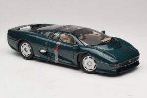 Jaguar XJ220 Зелен Металик Maisto 1:18 31807 Метал — снимка 6 от 8