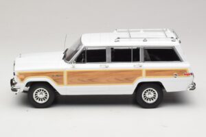 Jeep Grand Wagoneer Бял KK-Scale 1:18 KKDC181111 Метал — снимка 3 от 6