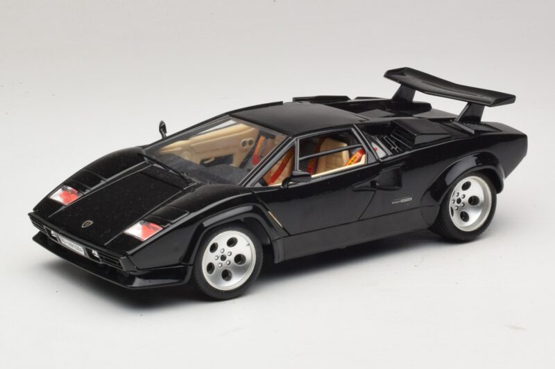 Lamborghini Countach 5000 Quattrovalvole Черен Bburago 1:18 3337 Метал