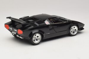 Lamborghini Countach 5000 Quattrovalvole Черен Bburago 1:18 3337 Метал — снимка 3 от 8