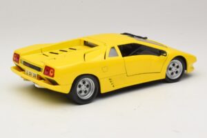 Lamborghini Diablo Жълт Maisto 1:18 32803 Метал — снимка 3 от 8
