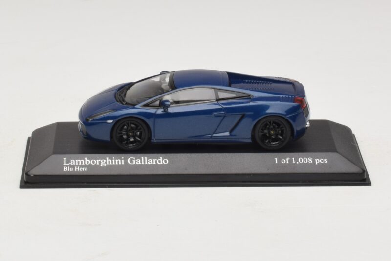 Lamborghini Gallardo Blue Metallic Minichamps 1:43 Lamborghini Gallardo Blue Metallic Minichamps 1:43 400103505 Метал